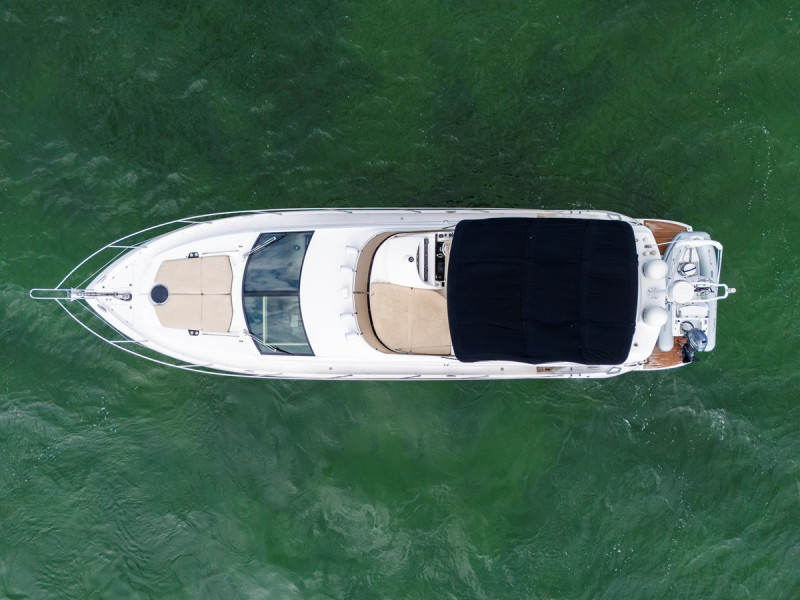 MANHATTAN 53 2013 60' 2" SUNSEEKER