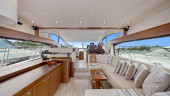 MANHATTAN 53 2013 60' 2" SUNSEEKER