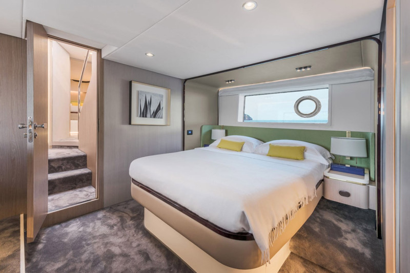 60 FLY 2018 59' 10" AZIMUT YACHTS