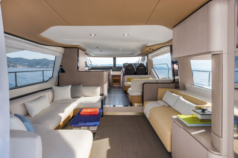 60 FLY 2018 59' 10" AZIMUT YACHTS