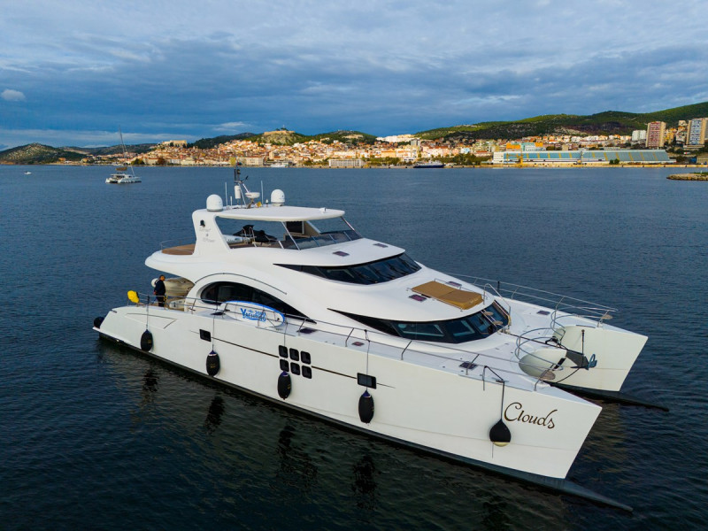 70 POWER  2013 70' 2" SUNREEF YACHTS