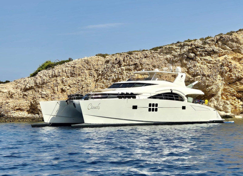 70 POWER  2013 70' 2" SUNREEF YACHTS