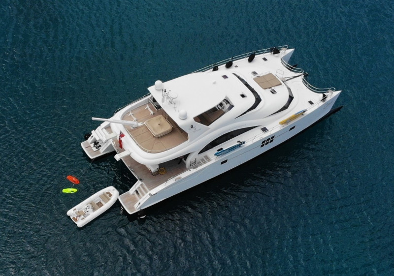 70 POWER  2013 70' 2" SUNREEF YACHTS