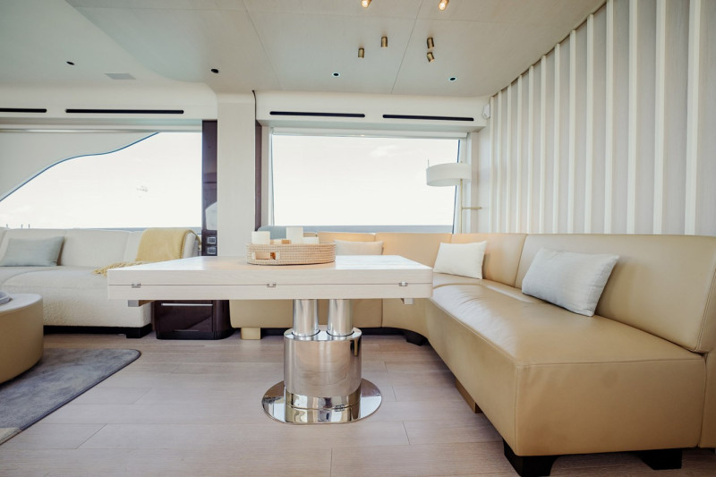 78 FLYBRIDGE 2020 78' 0" AZIMUT YACHTS