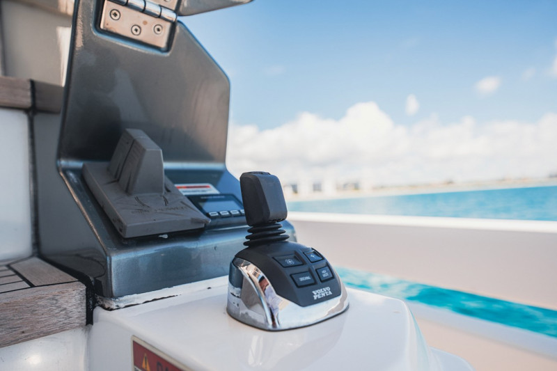 78 FLYBRIDGE 2020 78' 0" AZIMUT YACHTS