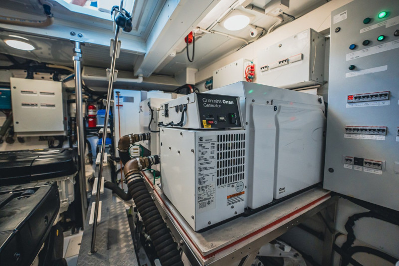 78 FLYBRIDGE 2020 78' 0" AZIMUT YACHTS