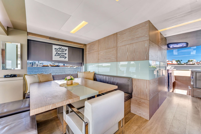 80 GLX 2016 81' 4" ASTONDOA