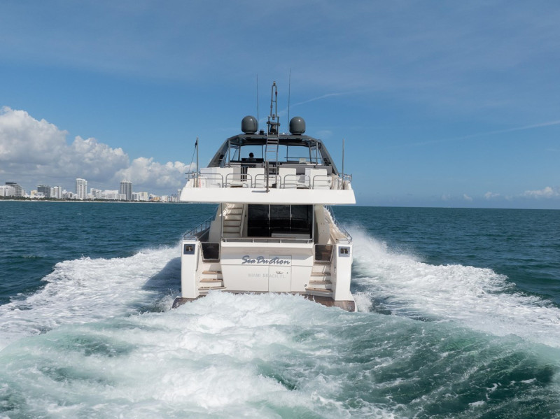 80 GLX 2016 81' 4" ASTONDOA