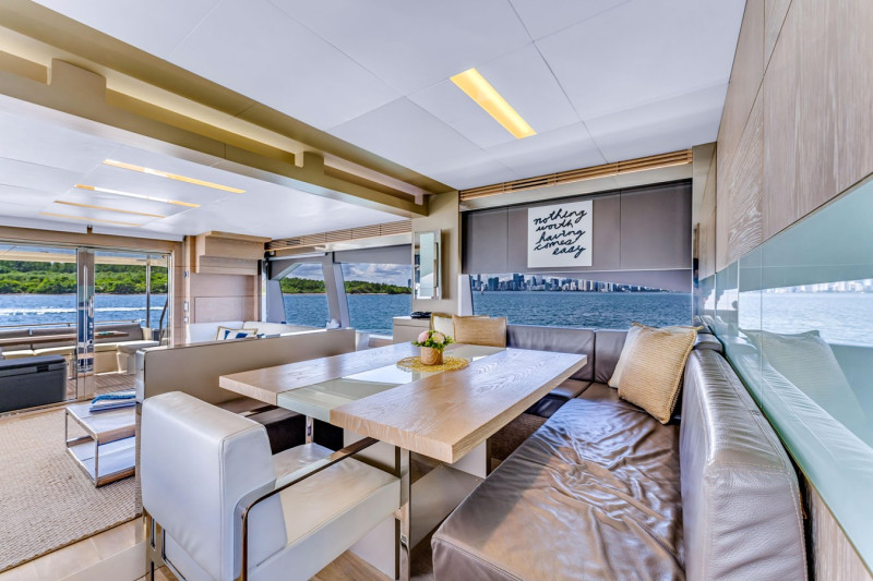 80 GLX 2016 81' 4" ASTONDOA