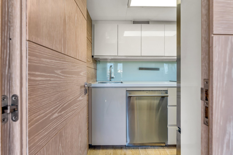 80 GLX 2016 81' 4" ASTONDOA