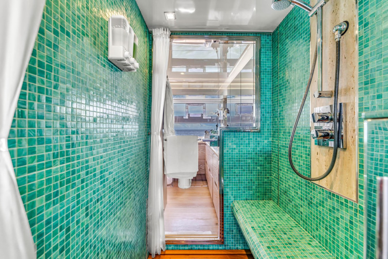 80 GLX 2016 81' 4" ASTONDOA