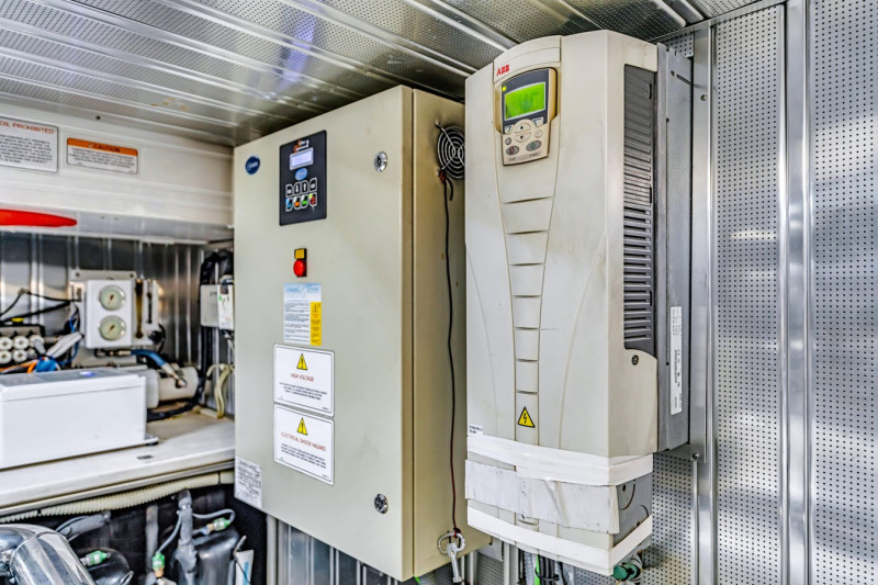 80 GLX 2016 81' 4" ASTONDOA