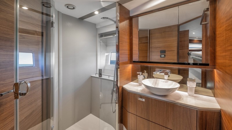 F62 2020 63' 5" PRINCESS YACHTS