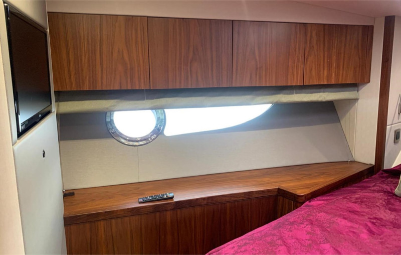 PREDATOR 57 2016 59' 1" SUNSEEKER