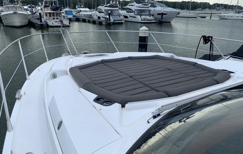 PREDATOR 57 2016 59' 1" SUNSEEKER