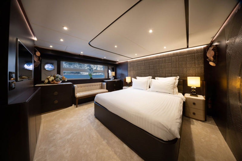 CAYMAN YACHTS F920 2018 88' 7" SANLORENZO YACHTS