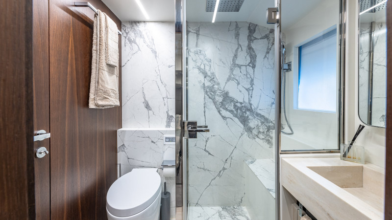 FLYBRIDGE 66 2023 66' 0" ASTONDOA