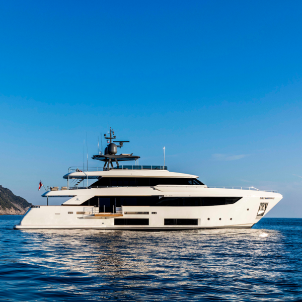 NAVETTA 33 2022 CUSTOM LINE