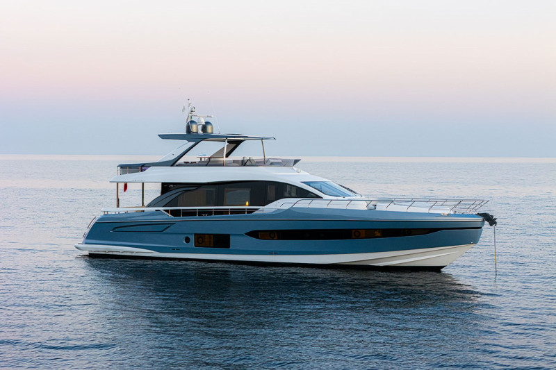 78 FLYBRIDGE 2021 77' 7" AZIMUT YACHTS