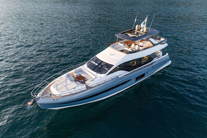 78 FLYBRIDGE 2021 77' 7" AZIMUT YACHTS