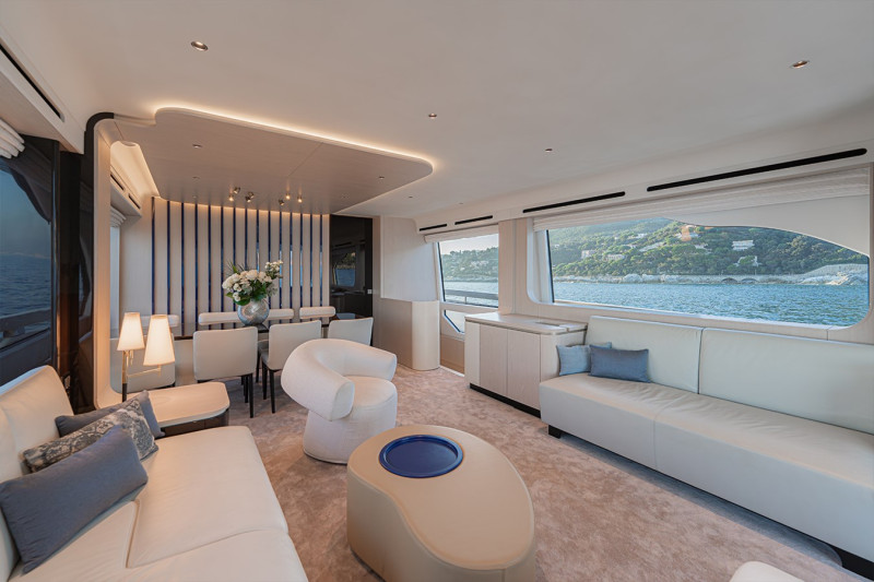 78 FLYBRIDGE 2021 77' 7" AZIMUT YACHTS