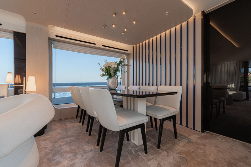 78 FLYBRIDGE 2021 77' 7" AZIMUT YACHTS