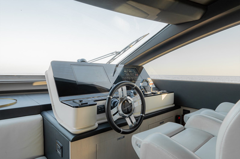 78 FLYBRIDGE 2021 77' 7" AZIMUT YACHTS