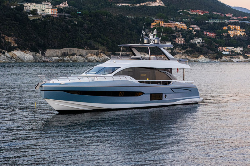 78 FLYBRIDGE 2021 77' 7" AZIMUT YACHTS