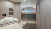 78 FLYBRIDGE 2021 77' 7" AZIMUT YACHTS