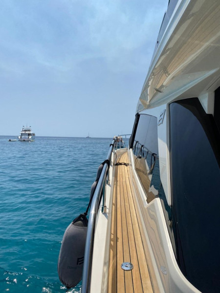  500 2021 50' 0" FERRETTI YACHTS