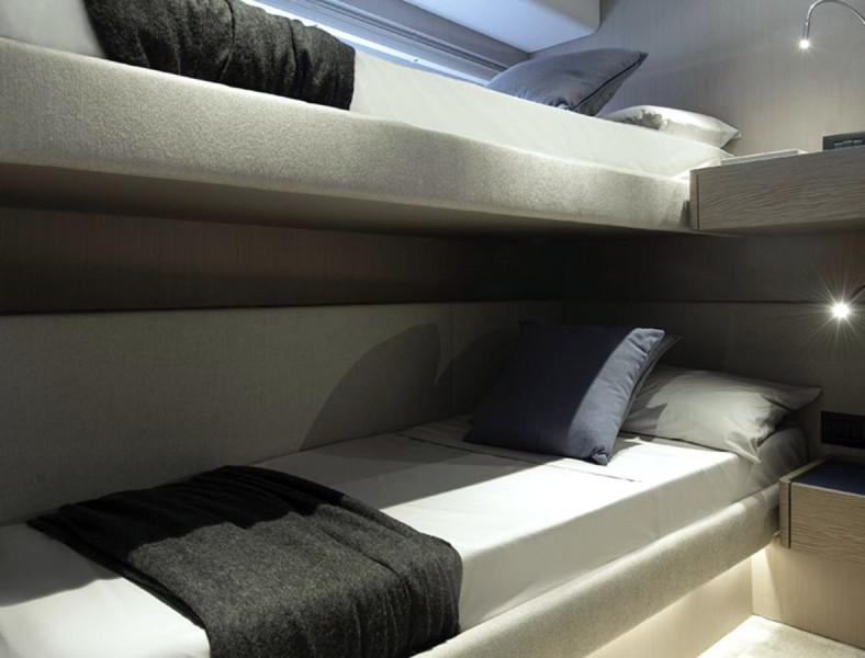  500 2021 50' 0" FERRETTI YACHTS