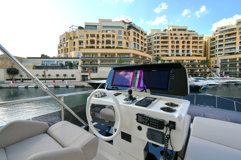  500 2021 50' 0" FERRETTI YACHTS