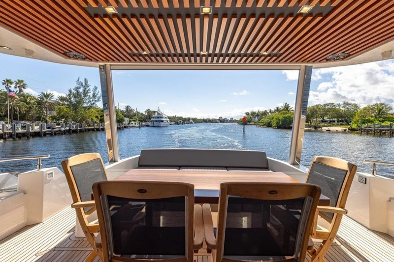 66 FLYBRIDGE 2023 66' 0" ASTONDOA