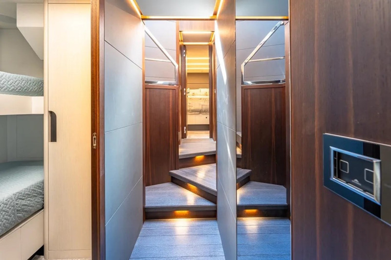 66 FLYBRIDGE 2023 66' 0" ASTONDOA