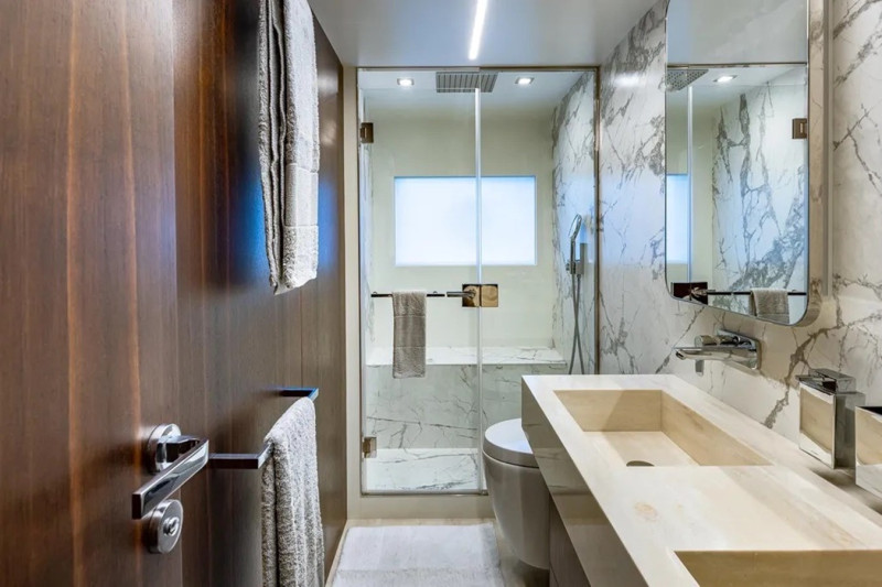 66 FLYBRIDGE 2023 66' 0" ASTONDOA