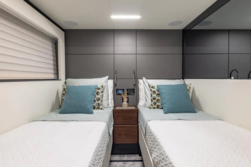 66 FLYBRIDGE 2023 66' 0" ASTONDOA