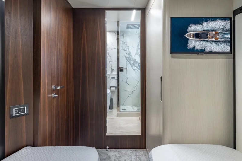 66 FLYBRIDGE 2023 66' 0" ASTONDOA