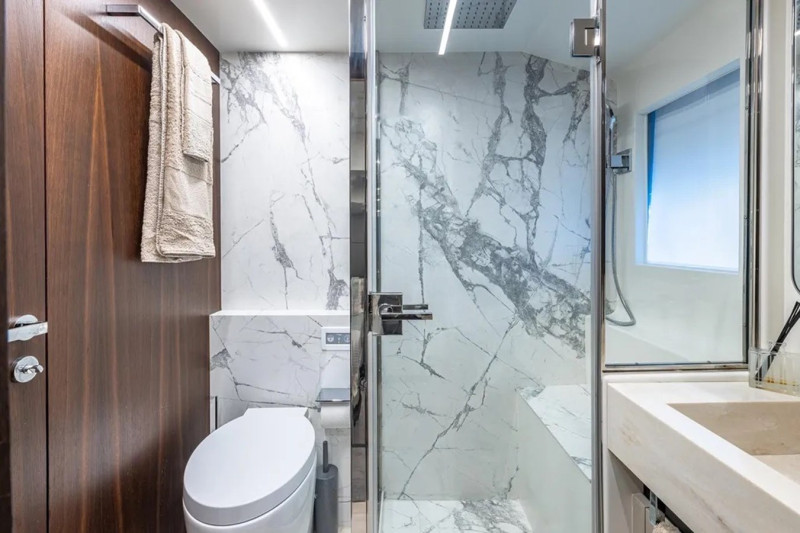 66 FLYBRIDGE 2023 66' 0" ASTONDOA