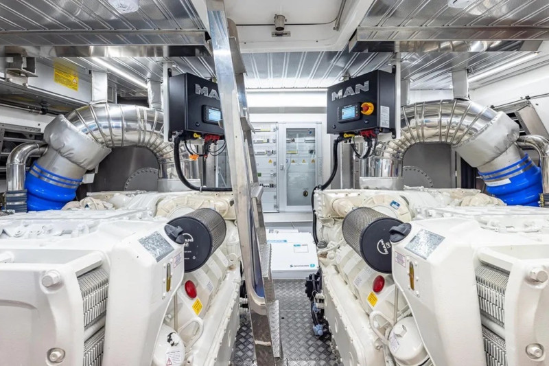 66 FLYBRIDGE 2023 66' 0" ASTONDOA