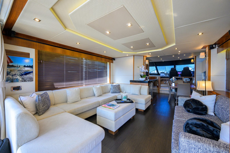 MANHATTAN 73 2014 73' 0" SUNSEEKER