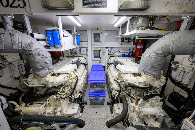 MANHATTAN 73 2014 73' 0" SUNSEEKER