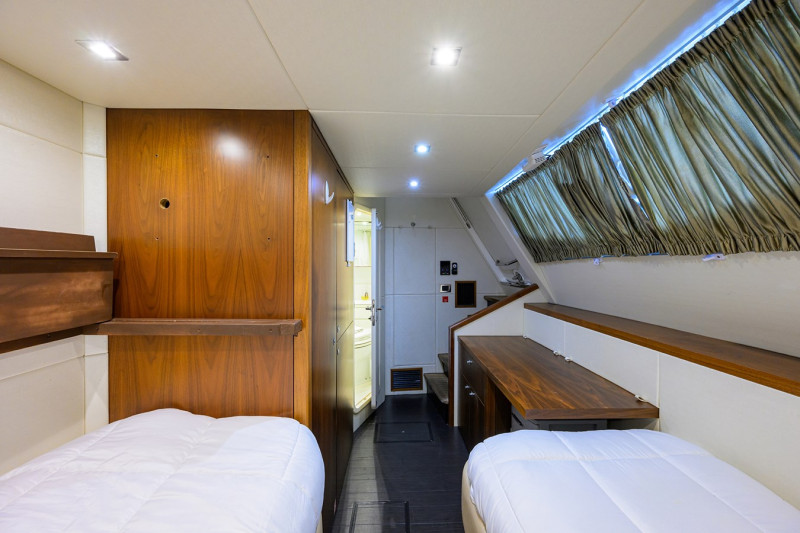 MANHATTAN 73 2014 73' 0" SUNSEEKER