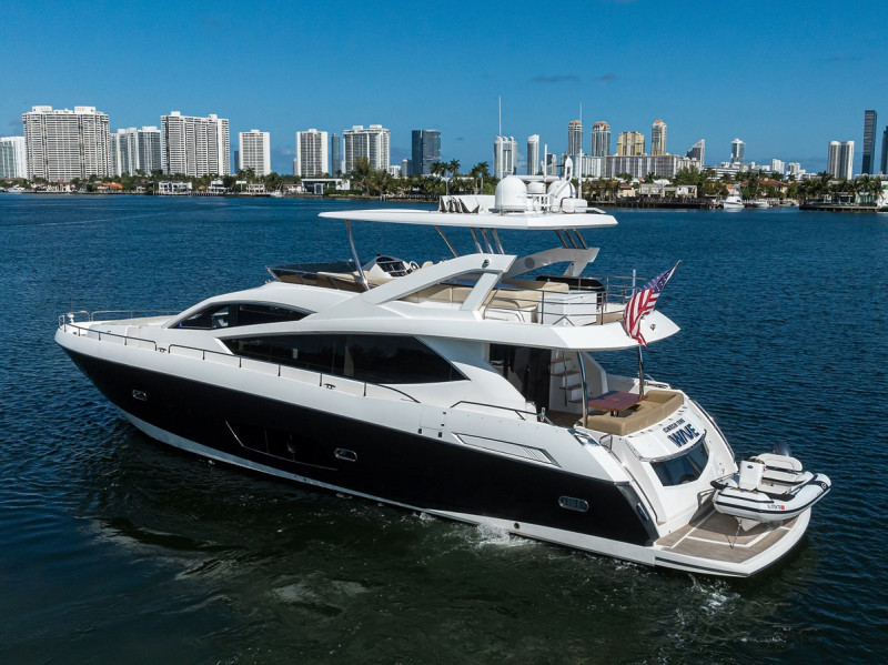 MANHATTAN 73 2014 73' 0" SUNSEEKER