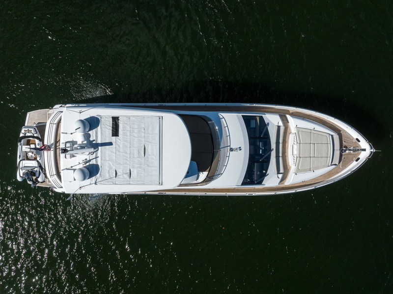 MANHATTAN 73 2014 73' 0" SUNSEEKER