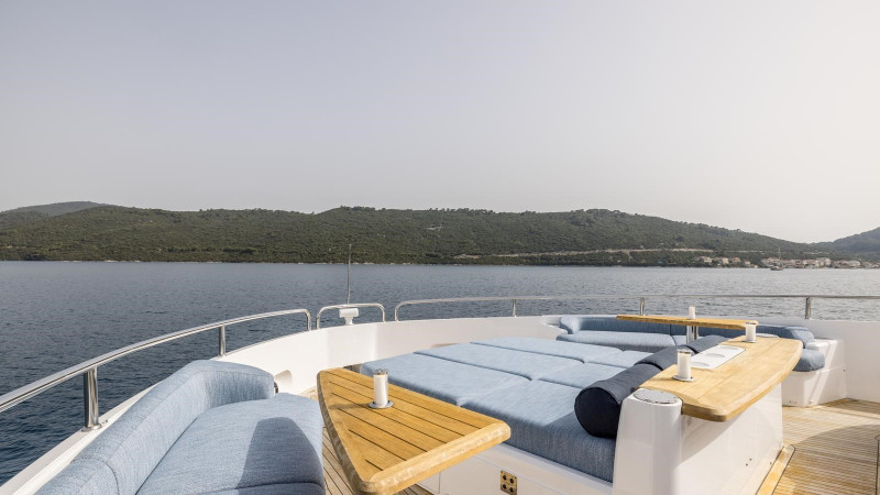 OCEAN 90 2023 88' 11" SUNSEEKER