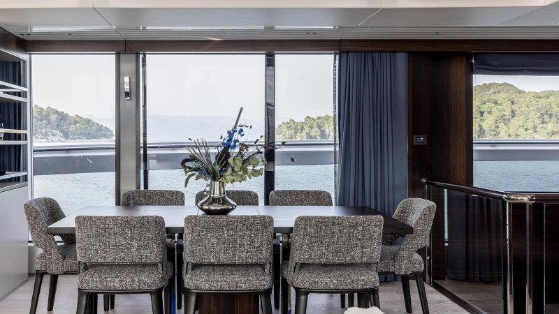 OCEAN 90 2023 88' 11" SUNSEEKER