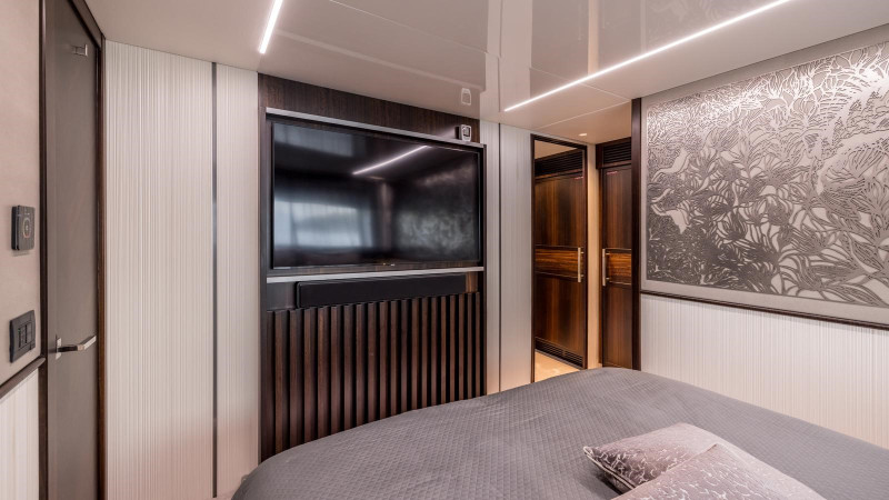 OCEAN 90 2023 88' 11" SUNSEEKER