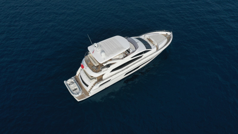 75 YACHT 2014 75' 7" SUNSEEKER