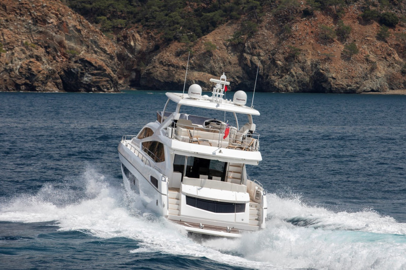 75 YACHT 2014 75' 7" SUNSEEKER