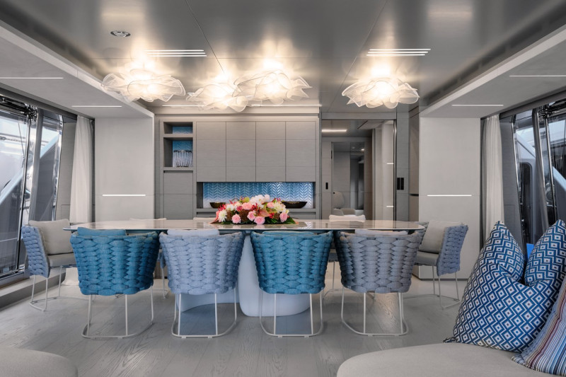 NAVETTA 37 2022 121' 6" CUSTOM LINE